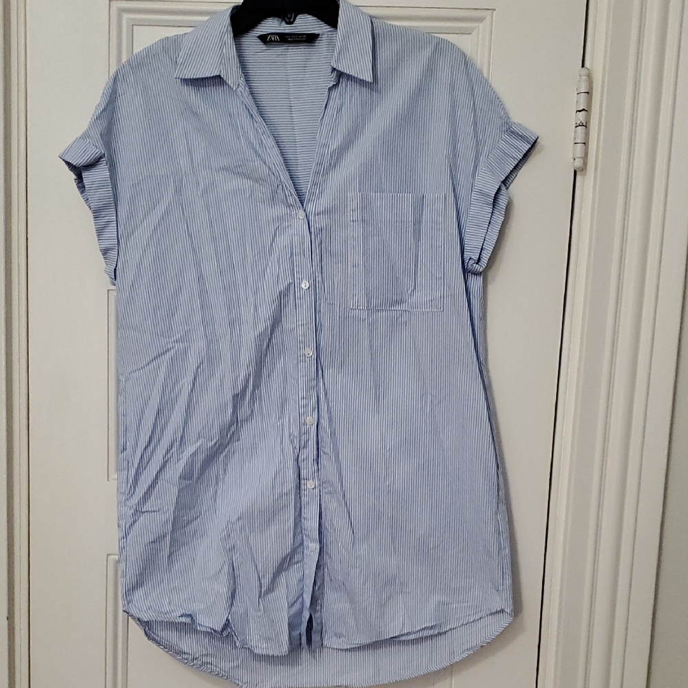 Zara Women's Blue Pinstripe Button Down Shirt With Pockets